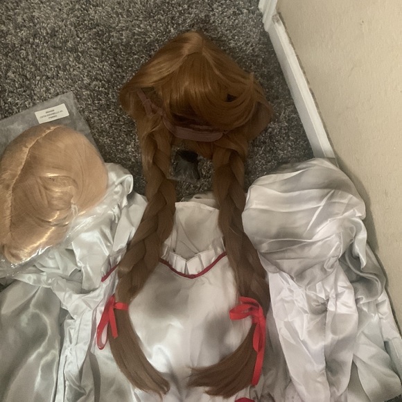 Anabelle Costume 2wigs - Picture 5 of 12